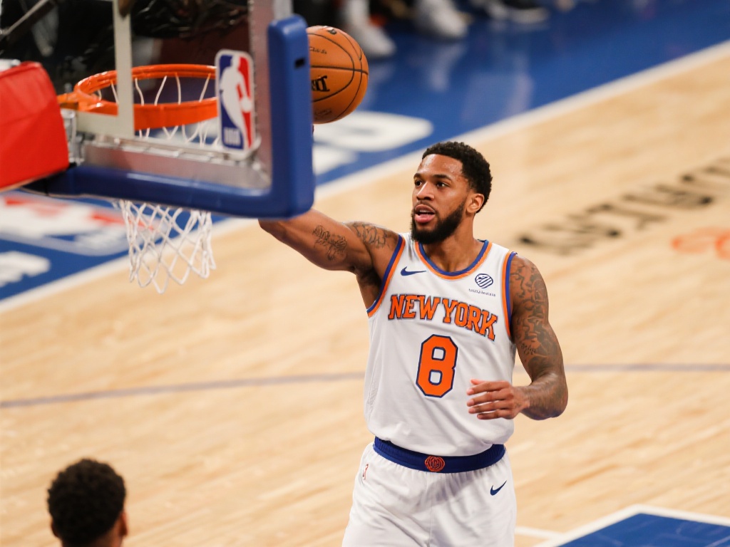 布伦森狂砍40分+准绝杀 尼克斯4-2力克活塞晋级 这种难得的心理素质和冷静判断能力,无疑是